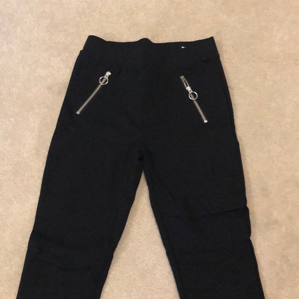 black legging pants